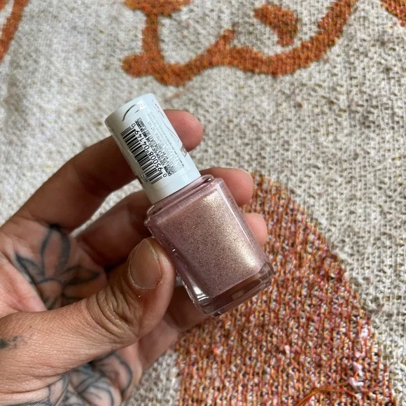 Essie Nail Polish - Picture 3 of 4